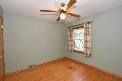 2205  Dwight St, Racine, WI 53403 - Photo 23