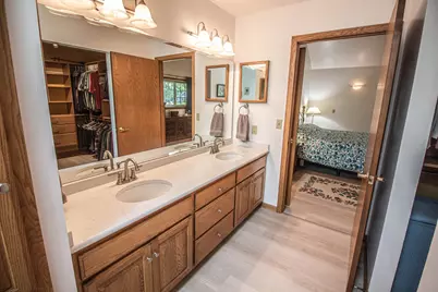 214 S Cottrell Dr, Saukville, WI 53080 - Photo 11