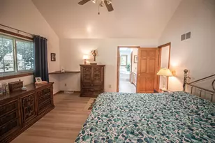 214 S Cottrell Dr, Saukville, WI 53080 - Photo 9