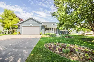 214 S Cottrell Dr, Saukville, WI 53080 - Photo 63