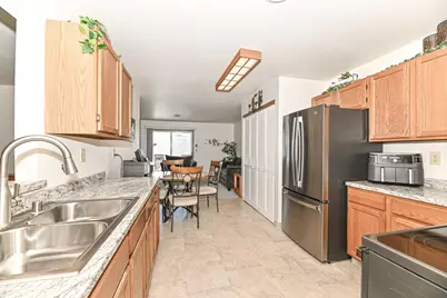 3148  Wood Rd #2, Racine, WI 53406 - Photo 19