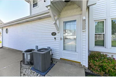 3148  Wood Rd #2, Racine, WI 53406 - Photo 5