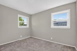 1008 Saxony Dr, Racine, WI 53402 - Photo 9
