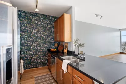 1550 E Royall Pl #710, Milwaukee, WI 53202 - Photo 7