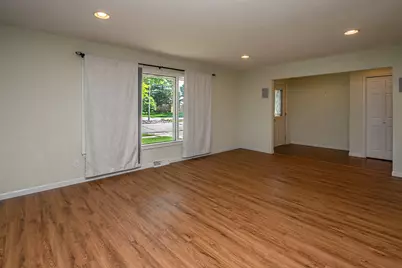 2267 W Grange Ave, Milwaukee, WI 53221 - Photo 7