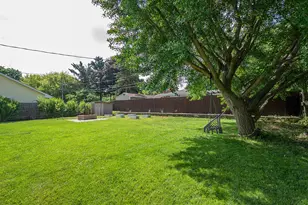 2267 W Grange Ave, Milwaukee, WI 53221 - Photo 39