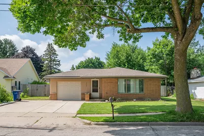 2267 W Grange Ave, Milwaukee, WI 53221 - Photo 3