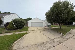 7501 W Vienna Ct, Milwaukee, WI 53216 - Photo 51