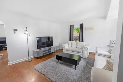 4324 N 15th St, Milwaukee, WI 53209 - Photo 3