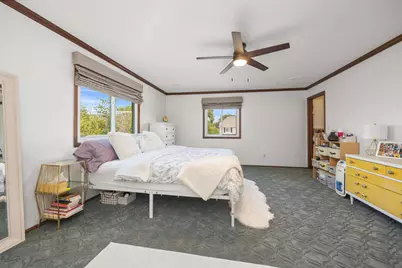 1118  Pilgrim Pkwy, Elm Grove, WI 53122 - Photo 25
