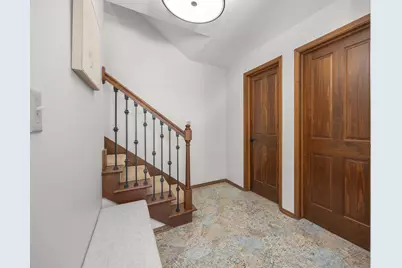 1118  Pilgrim Pkwy, Elm Grove, WI 53122 - Photo 19