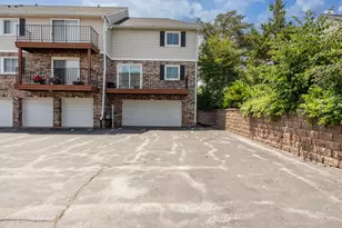 1118 Pilgrim Pkwy, Elm Grove, WI 53122 - Photo 47