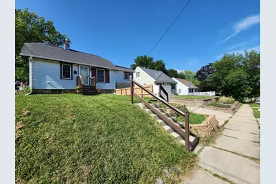 2112  Norton Ave, Waukesha, WI 53188 - Photo 5