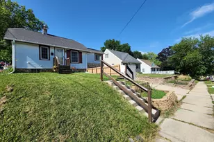 2112 Norton Ave, Waukesha, WI 53188 - Photo 5