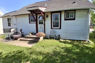 2112 Norton Ave, Waukesha, WI 53188 - Photo 29