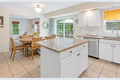 1703  Bark River Dr, Delafield, WI 53029 - Photo 15