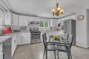 1151 Franklin Dr, Cleveland, WI 53015 - Photo 5