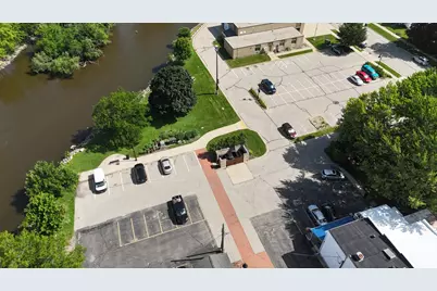202 E Main St #202A, Racine, WI 53185 - Photo 31