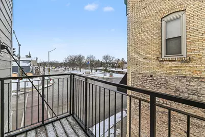 202 E Main St #202A, Racine, WI 53185 - Photo 23