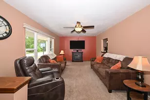 1704 16th Ave, Grafton, WI 53024 - Photo 3