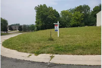 447  Northview Trl, Hartford, WI 53027 - Photo 3