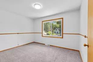 30012 Meadow Dr, Burlington, WI 53105 - Photo 9