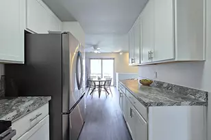 6322 S 20th St, Milwaukee, WI 53221 - Photo 5