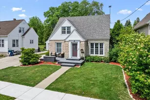 132 E Douglas St, Port Washington, WI 53074 - Photo 51