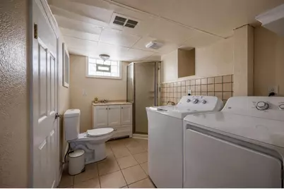 2000 S 72nd St, West Allis, WI 53219 - Photo 29