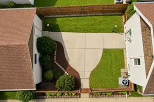 2000 S 72nd St, West Allis, WI 53219 - Photo 33