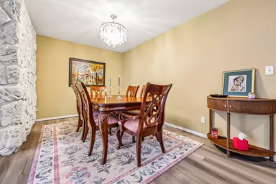 N85W15700  Ridge Rd #307, Menomonee Falls, WI 53051 - Photo 13