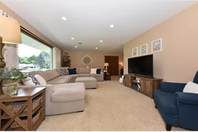 12765  Winthrop Ct, Brookfield, WI 53005 - Photo 3