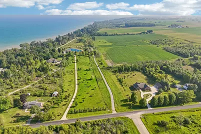 295 S Cedar Beach Rd, Belgium, WI 53004 - Photo 5