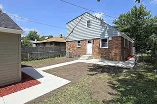 6169 W Spencer Pl, Milwaukee, WI 53218 - Photo 39
