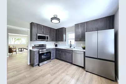 6169 W Spencer Pl, Milwaukee, WI 53218 - Photo 3