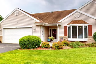 1505 Raveen St, Fort Atkinson, WI 53538 - Photo 1