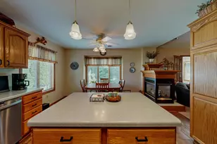 1505 Raveen St, Fort Atkinson, WI 53538 - Photo 7