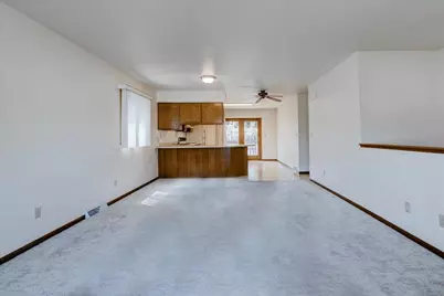 914  Northern Sands Pl, Onalaska, WI 54650 - Photo 7