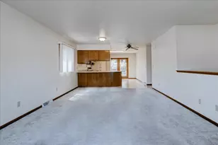 914 Northern Sands Pl, Onalaska, WI 54650 - Photo 7