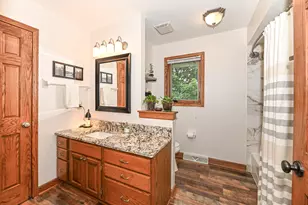 4105 W McGinnis Dr, Franklin, WI 53132 - Photo 19