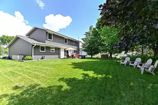 4105 W McGinnis Dr, Franklin, WI 53132 - Photo 25