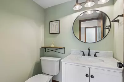 5806  Glen Flora Dr, Greendale, WI 53129 - Photo 19