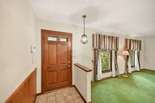 3319 W Woodward Dr, Franklin, WI 53132 - Photo 3
