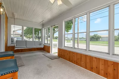 740 W College Ave, Waukesha, WI 53186 - Photo 5