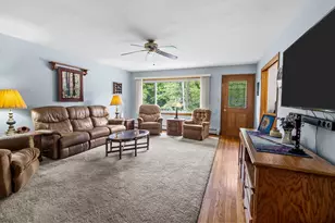 68 Oakwood St, Williams Bay, WI 53191 - Photo 3