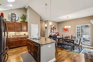 1016 Ann Marie Way, Oconomowoc, WI 53066 - Photo 13