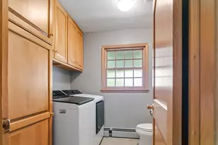 2745 N 117th Pl, Wauwatosa, WI 53222 - Photo 17