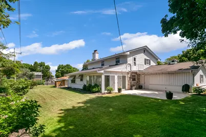 2745 N 117th Pl, Wauwatosa, WI 53222 - Photo 37