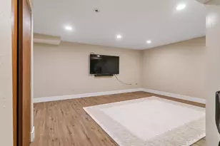2745 N 117th Pl, Wauwatosa, WI 53222 - Photo 31