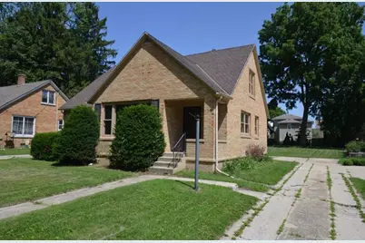 956 W Conger St, Whitewater, WI 53190 - Photo 1